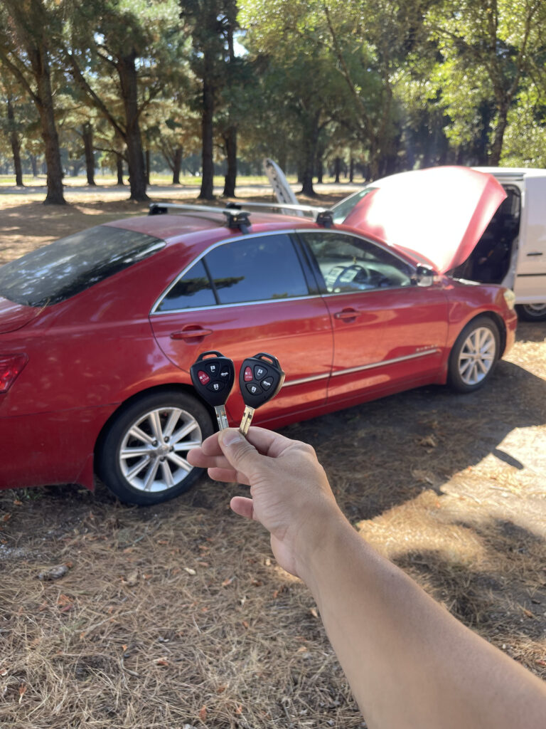locksmith Albanvale replacing lost car key on-site
